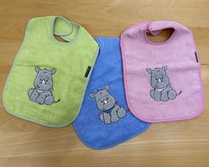 babys giant bib "hippo family"